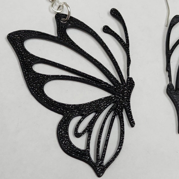 Elegant Black Butterfly Earrings - Picture 4 of 7